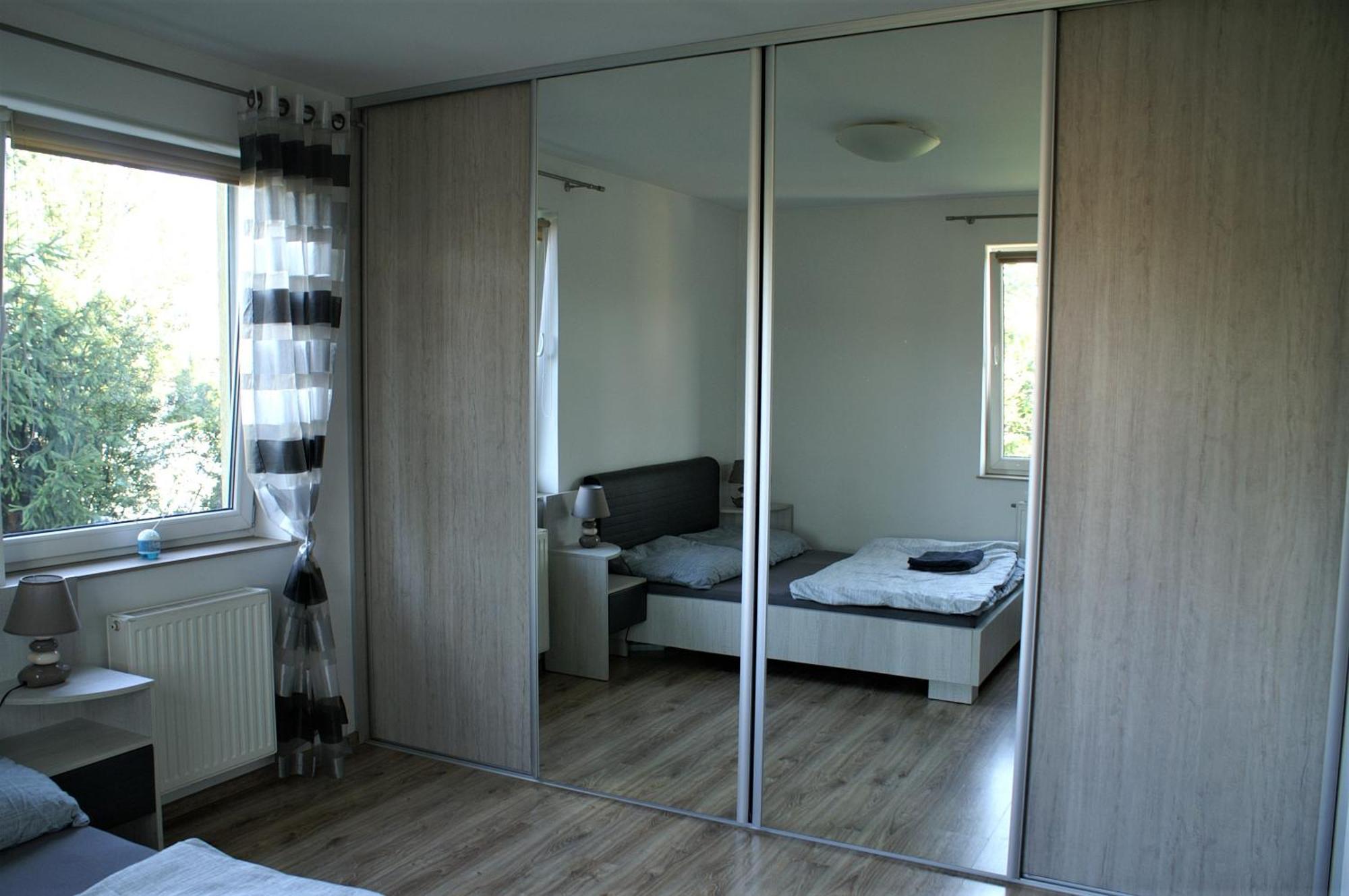 Apartment Pleasant Private And Fully Equipped With Private Parking Space Close To District Kazimierz Krakow