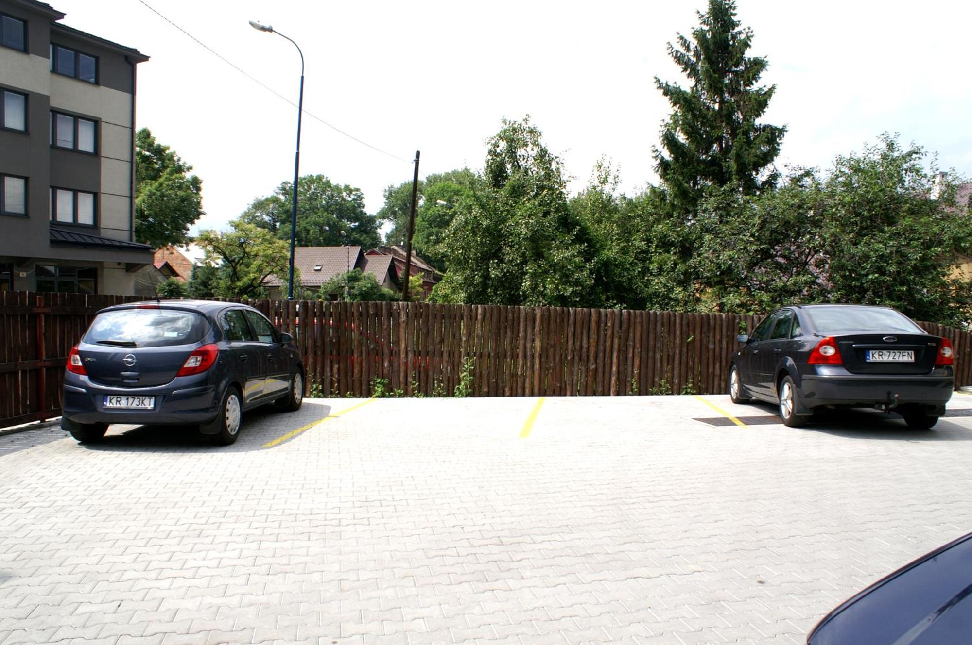 Pleasant Private And Fully Equipped With Private Parking Space Close To District Kazimierz Apartment Krakow